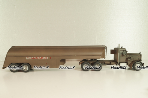 Зис-151 Кунг, хаки, Premium Classixxs 1:43
