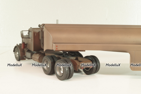 Peterbilt 281 with semi trailer fuel tanker 1955, from movie Duel, rusty, TTR038, IXO 1:43