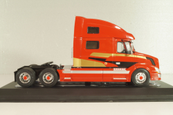 Volvo VNL 730 tractor 2010, red, TR220, IXO 1:43