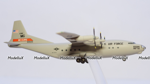 Антонов АН-12 /Antonov AN-12 USAF "305th Airlift Wing ВВС Америки, 554978 Herpa 1:200
