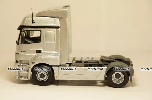 Mercedes EQC 400 4 Matic 2019 silver, Spark 1:43