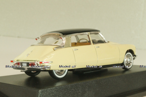 Citroen DS19 1956, ivory/black, Hachette 1:43