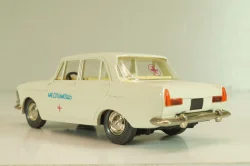 Москвич-412 А2, Медпомощь, белый, капот 2 зажима, Тантал/Радон 1:43