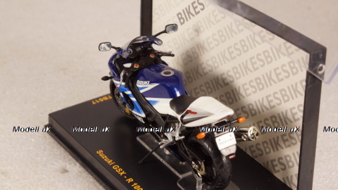Suzuki GSX-R 1000 Blue/White, STB017, IXO 1:24