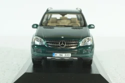 Mercedes ML500  (W164) 2005 darkgreen, 400034500, Minichamps 1:43