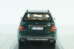 Mercedes ML500  (W164) 2005 darkgreen, 400034500, Minichamps 1:43