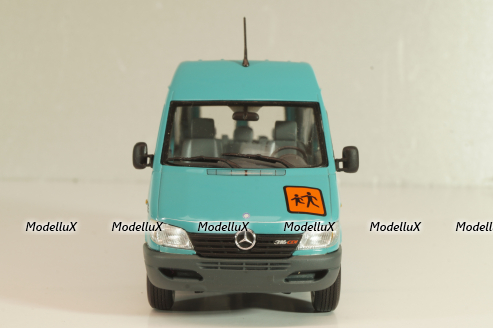 Mercedes-Benz Sprinter 316 CDI van, blue, 400031110, Minichamps 1:43