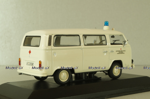 Volkswagen T2 Ambulance,white, 400053090, Minichamps 1:43