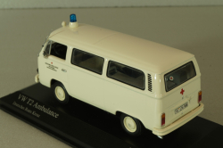Volkswagen T2 Ambulance,white, 400053090, Minichamps 1:43