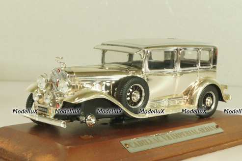 Cadillac V8 Imperial sedan, Atlas 1:43