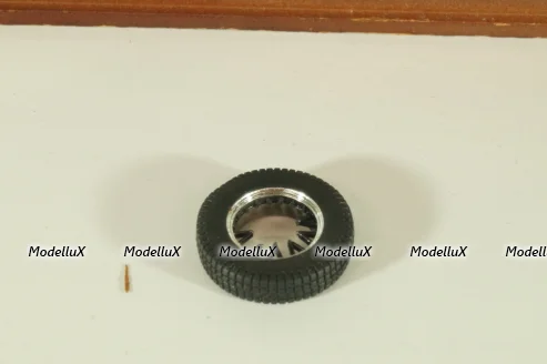 Cadillac V8 Imperial sedan, Atlas 1:43