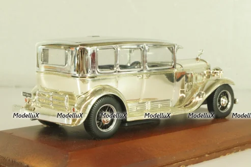Cadillac V8 Imperial sedan, Atlas 1:43