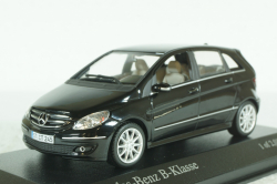 Mercedes B-Klasse (W245) 2005 black, 400034799, Minichamps 1:43