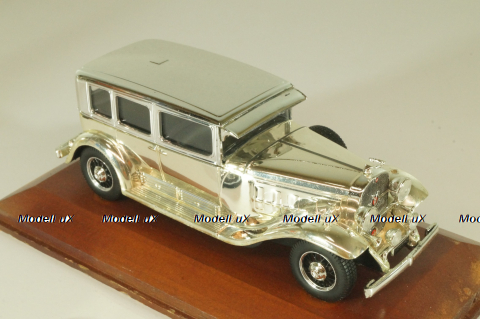 Cadillac V8 Imperial sedan, Atlas 1:43