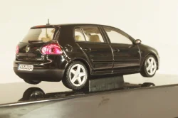 Volkswagen Golf V 5-doors 2003, black, 59771, AutoArt 1:43