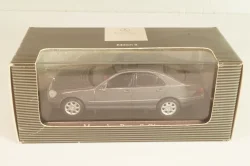 Mercedes-Benz S 500 (W220) 1998, grey, B66005752, Maisto 1:43 Уценка!