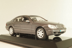 Mercedes-Benz S 500 (W220) 1998, grey, B66005752, Maisto 1:43 Уценка!