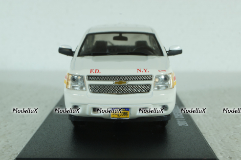 Chevrolet Tahoe Fire Department New York 2011, Greenlight 1:43