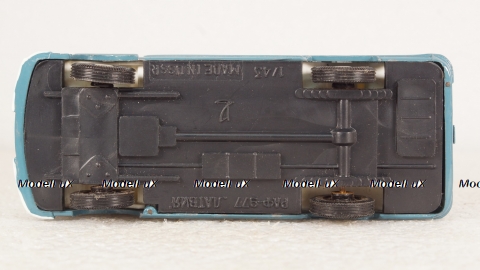 РАФ-977 Латвия синий, з-д Двигатель 1:43