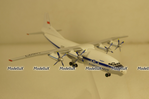АН-12 Антонов Аэрофлот СССР, Herpa 1:200