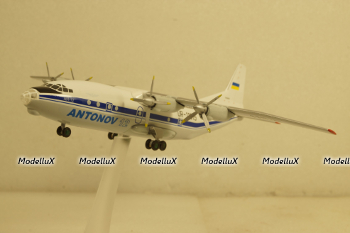 АН-12 Антонов Україна, Herpa 1:200