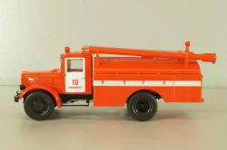АЦ-30(205) модель ЦГ-А 1977 пожарная автоцистерна на шасси Маз-205, Автолегенды СССР Грузовики №28 1:43