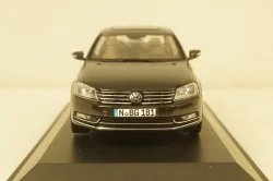 Volkswagen Passat В7 Limousine 2011 mocca anthrazit , 450743200, Schuco 1:43