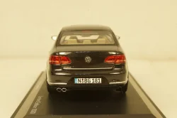 Volkswagen Passat В7 Limousine 2011 mocca anthrazit , 450743200, Schuco 1:43