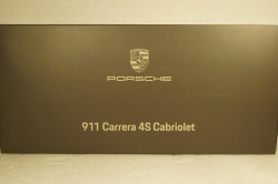 Porsche 911 (992) Carrera 4S 2019 green, Minichamps 1:18