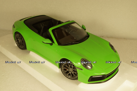 Porsche 911 (992) Carrera 4S 2019 green, Minichamps 1:18