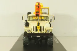 КС-3574 Ивановец, автокран на шасси Урал-4320,бежевый/желтый, SSM1350, SSM 1:43