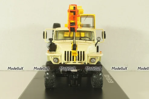 КС-3574 Ивановец, автокран на шасси Урал-4320,бежевый/желтый, SSM1350, SSM 1:43