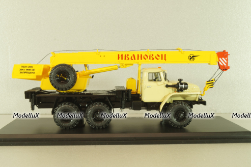 КС-3574 Ивановец, автокран на шасси Урал-4320,бежевый/желтый, SSM1350, SSM 1:43