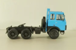 Маз-6422 тягач 1981г, синий, Н796, Наш Автопром 1:43 Уценка!