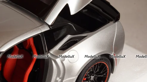 Chevrolet Corvette C7 Z06 blade silver, 71258, Auto Art 1:18
