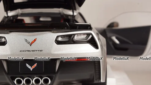 Chevrolet Corvette C7 Z06 blade silver, 71258, Auto Art 1:18