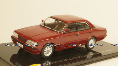Chevrolet Opala Diplomat Collectors 1992 red, Altaya 1:43 Уценка!