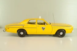 Dodge Monaco Taxi 1978, from movie Rocky III, yellow, 19111, Greenlight 1:18 Уценка!