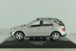 Mercedes-Benz ML 350  (W164) 2005, silver, Minichamps 1:43