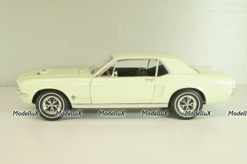 Ford Mustang 1967, light green 13663, Greenlight 1:18