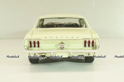 Ford Mustang 1967, light green 13663, Greenlight 1:18