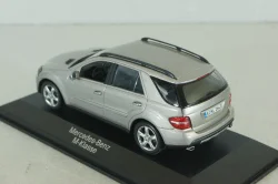 Mercedes-Benz ML 350  (W164) 2005, silver, Minichamps 1:43