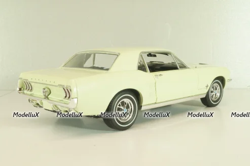 Ford Mustang 1967, light green 13663, Greenlight 1:18