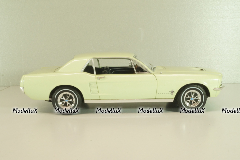 Ford Mustang 1967, light green 13663, Greenlight 1:18