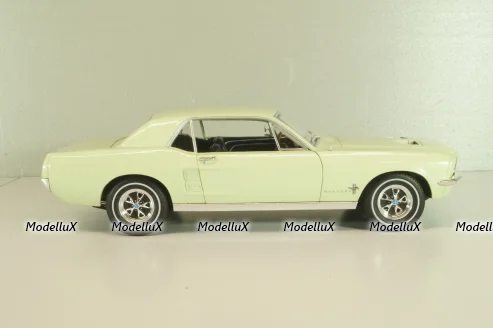 Ford Mustang 1967, light green 13663, Greenlight 1:18