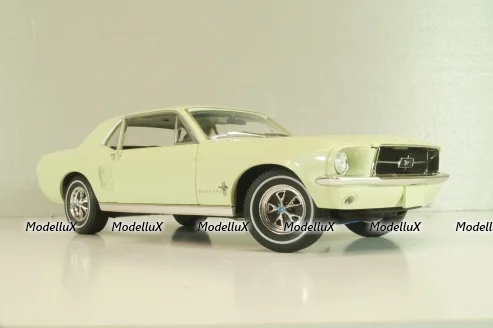 Ford Mustang 1967, light green 13663, Greenlight 1:18