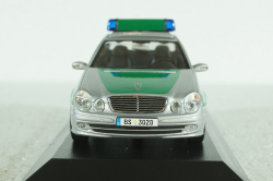 Mercedes E-Klasse 2004 Polizei (W211), 400031592, Minichamps 1:43