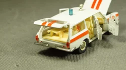 BMW 535I Notarzt white with red streeps Schabak 1:43