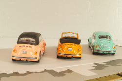 Volkswagen Beetle (Kafer)  Набор из 3шт, 35309, Cararama 1:43