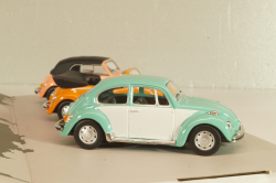 Volkswagen Beetle (Kafer)  Набор из 3шт, 35309, Cararama 1:43